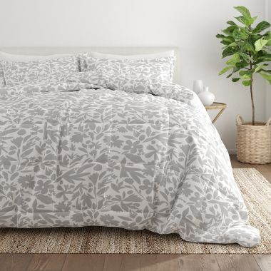 Home Collection Abstract Garden 3-Piece Comforter Set. View a larger version of this product image.