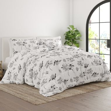 Home Collection Magnolia Print 3-Piece Comforter Set. View a larger version of this product image.