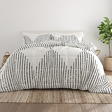 Home Collection Diamond Stripe 3-Piece King/California King Comforter Set in Grey. View a larger version of this product image.