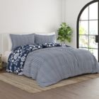 Alternate image 3 for Home Collection Daisy Medallion 3-Piece Reversible Comforter Set