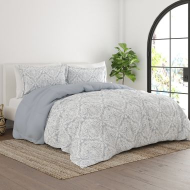 Home Collection English Countryside 3-Piece Reversible Comforter Set. View a larger version of this product image.
