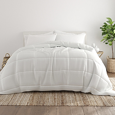 Home Collection All Seasons Down Alternative Queen Comforter in White. View a larger version of this product image.