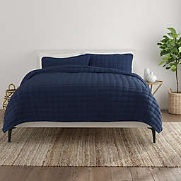 Home Collection Square 3-Piece Full/Queen Quilt Set in Navy