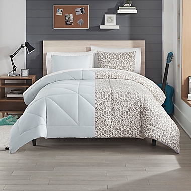 UGG&reg; Corey 3-Piece Reversible Full/Queen Comforter Set in Glacier Grey. View a larger version of this product image.