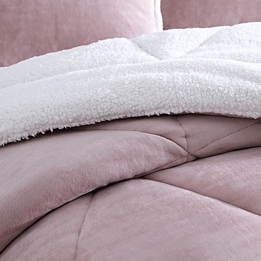 UGG&reg; Avery 2-Piece Reversible Twin/Twin XL Comforter Set in Rosewater. View a larger version of this product image.