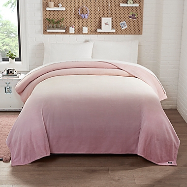 UGG&reg; Coco Throw Twin/Twin XL Blanket in Rosewater Ombre. View a larger version of this product image.