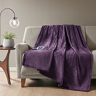 Beautyrest&reg; Heated Plush Throw in Purple. View a larger version of this product image.