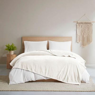 Clean Spaces Plush Twin Blanket in Ivory