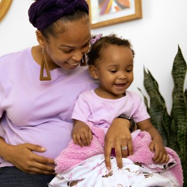 Little Muffincakes&trade; Zhara Plush Baby Blanket in Pink. View a larger version of this product image.