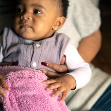 Little Muffincakes&trade; Zhara Plush Baby Blanket in Pink. View a larger version of this product image.