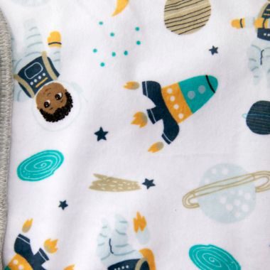 Little Muffincakes&trade; Ashton Plush Baby Blanket in Grey. View a larger version of this product image.