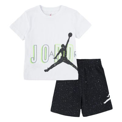 Jordan&reg; 2-Piece Speckle Air Jumbled T-Shirt and Short Set in White/Black