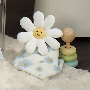 Lambs &amp; Ivy&reg; Sweet Daisy Baby Blanket. View a larger version of this product image.