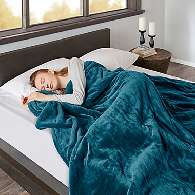 Beautyrest&reg; Heated Microlight to Berber Full Blanket in Teal. View a larger version of this product image.