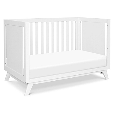 DaVinci Otto 3-in-1 Convertible Full-Size Crib in White. View a larger version of this product image.