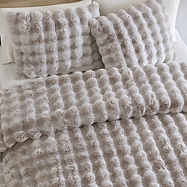 UGG&reg; Ridgeline Faux Fur 2-Piece Twin Comforter Set in Cashew. View a larger version of this product image.