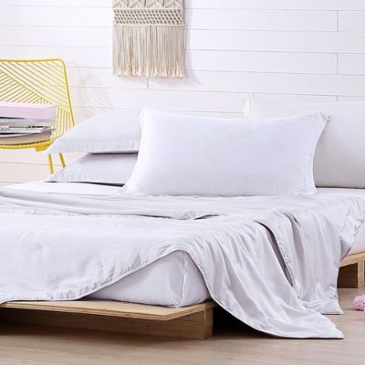 Martha Stewart&reg; Down Alternative Comforter in White