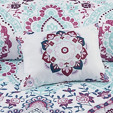 Intelligent Design Vinnie 8-Piece Reversible Full Comforter Set in Purple. View a larger version of this product image.
