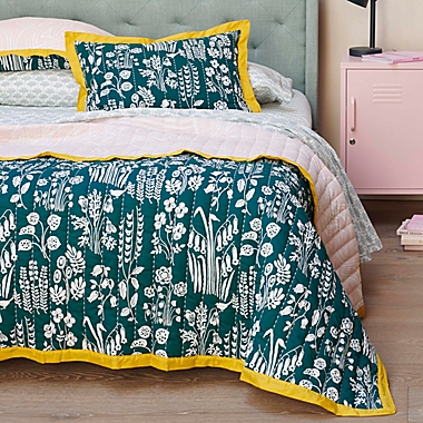 The Novogratz Tallulah Belle 2-Piece Twin/Twin XL Quilt Set in Green. View a larger version of this product image.