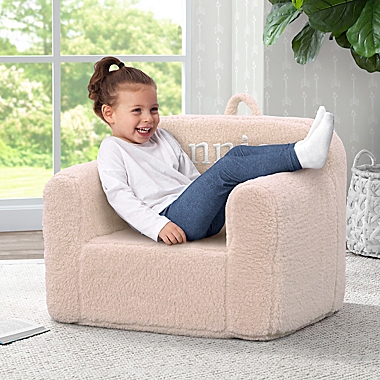 Delta Children&reg; Personalized Cozee Sherpa Kids Chair in Cream. View a larger version of this product image.
