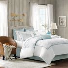 Alternate image 1 for Harbor House&reg; Maya Bay 4-Piece Full Comforter Set in White