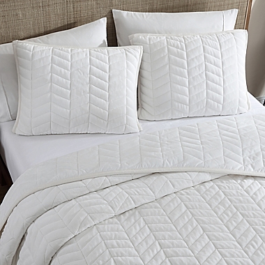 UGG&reg; Coco 3-Piece Full/Queen Quilt Set in Snow. View a larger version of this product image.