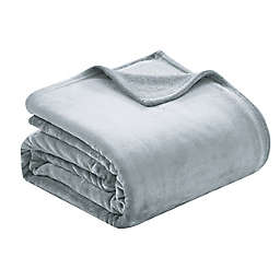 Thesis Plush Solid Blanket in Silver Sage