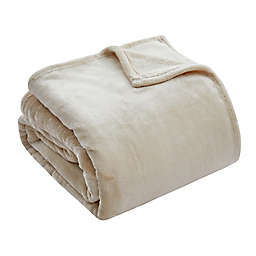 Thesis Ultra Plush Full/Queen Solid Blanket in Bisque