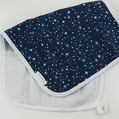 Honest&reg; 5-Pack Star Organic Cotton Burp Cloths in Navy/White. View a larger version of this product image.