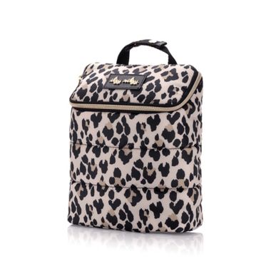 Itzy Ritzy&reg; Chill Like A Dream&trade; Bottle Bag in Leopard. View a larger version of this product image.