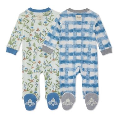 Burt's Bees Baby&reg; Size 0-3M 2-Pack Loose Fit With My Gnomies Sleep &amp; Play Footies. View a larger version of this product image.