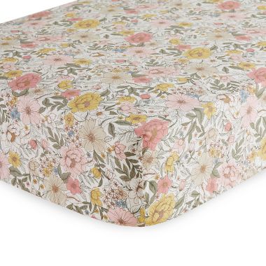 ever &amp; ever&trade; Vibrant Blooms Fitted Crib Sheet in Pink. View a larger version of this product image.