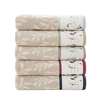 Madison Park Bayside Cotton Jacquard 6-Piece Bath Towel Set in Red. View a larger version of this product image.