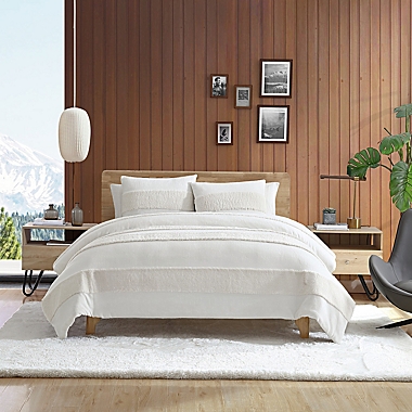 UGG&reg; Madison 3-Piece Full/Queen Duvet Cover Set in Snow. View a larger version of this product image.