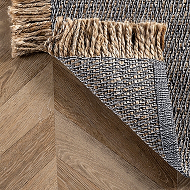 nuLOOM Fenella Flatweave 3&#39; x 5&#39; Area Rug in Dark Grey. View a larger version of this product image.