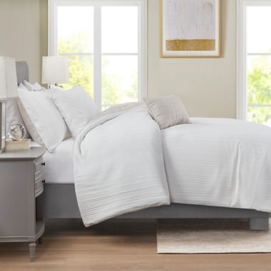 Beautyrest&reg; Jasper 5-Piece Crinkle Velvet Full/Queen Comforter Set in Ivory. View a larger version of this product image.