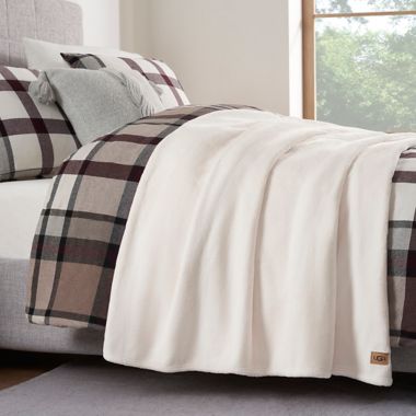 UGG&reg; Devon Twin XL Sheet Set in Snow. View a larger version of this product image.