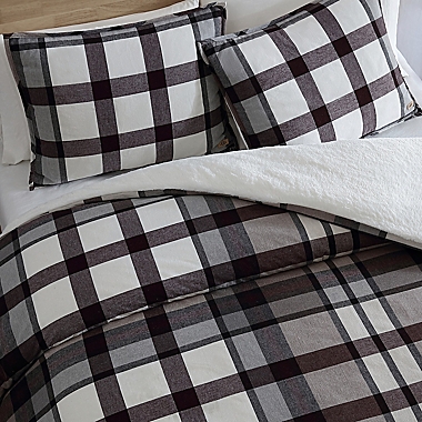 UGG&reg; Damien 3-Piece Reversible Full/Queen Duvet Cover Set in Lodge. View a larger version of this product image.