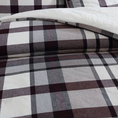UGG&reg; Damien 3-Piece Reversible Full/Queen Duvet Cover Set in Lodge. View a larger version of this product image.