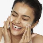 Alternate image 3 for Olay&reg; Regenerist 5 oz. Hyaluronic+Peptide 24 Revitalizing Face Cleanser