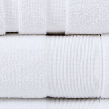 The Threadery&trade; Turkish Classic 24" x 36" Bath Mat in Bright White. View a larger version of this product image.