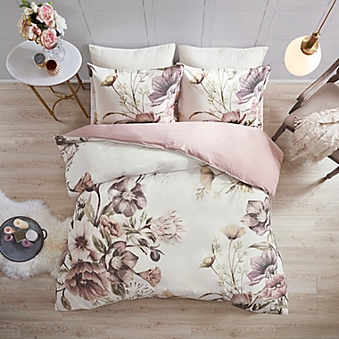 Madison Park Cassandra 3-Piece Full/Queen Duvet Cover Set in Blush. View a larger version of this product image.