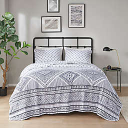 Intelligent Design Camila Reversible 2-Piece Twin/Twin XL Coverlet Set in Black/White