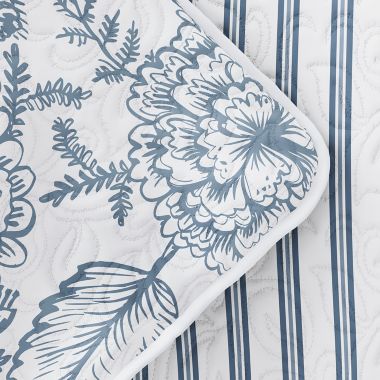 Home Collection Jacobean 3-Piece Reversible Quilt Set. View a larger version of this product image.