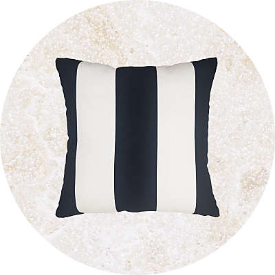 outdoor pillows & cushions