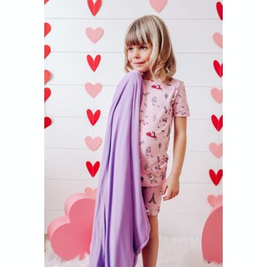 Bellabu Bear&reg; 2-Layer Reversible Bamboo Blanket in Lavender. View a larger version of this product image.