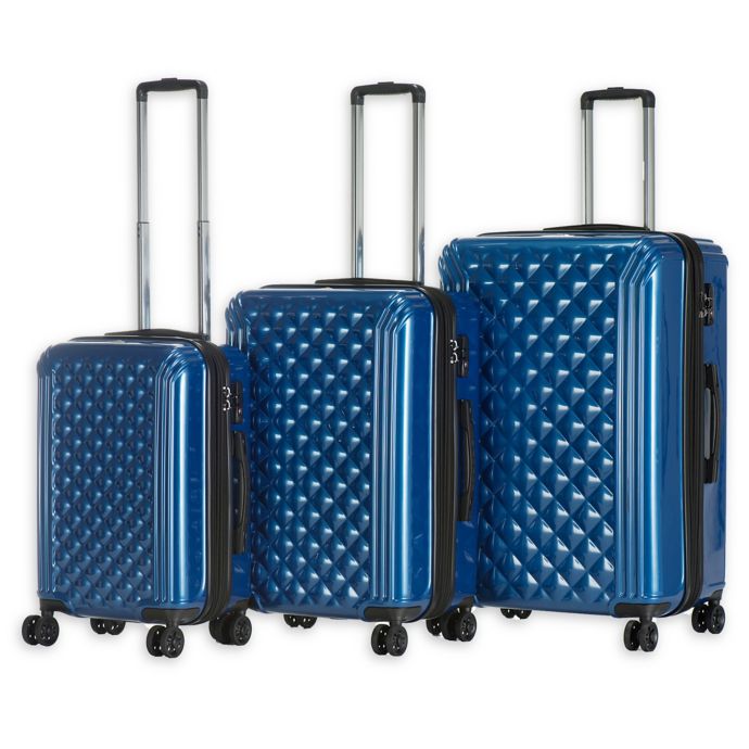 Triforce Luggage Avignon 3Piece Hardside Spinner Luggage Set Bed