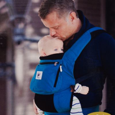 ergobaby performance baby carrier