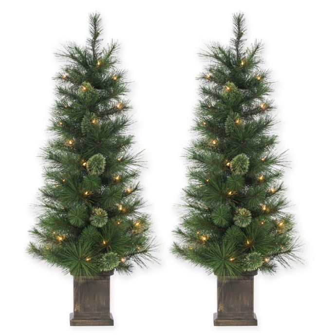 Gerson 4 Foot Pre Lit Potted Hard Needle Alaskan Fir Artificial