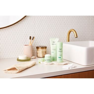 Rael Beauty Miracle Clear 5.1 fl. oz. Exfoliating Cleanser. View a larger version of this product image.